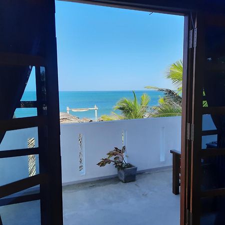 Feel The Waves Hotel อารูกัมเบย์ ภายนอก รูปภาพ
