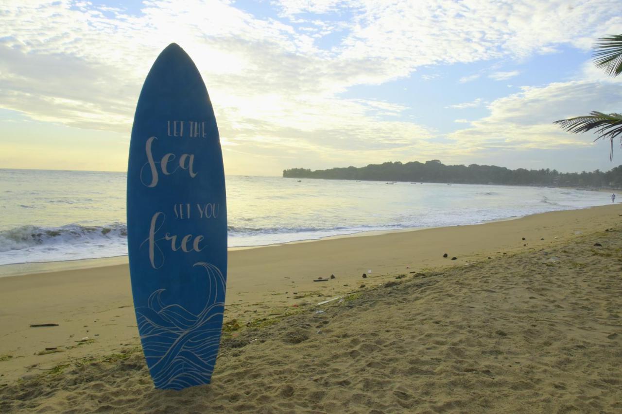 Feel The Waves Hotel อารูกัมเบย์ ภายนอก รูปภาพ