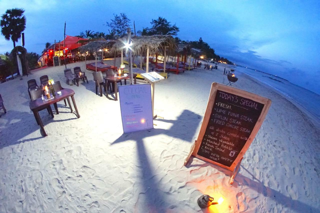 Feel The Waves Hotel อารูกัมเบย์ ภายนอก รูปภาพ
